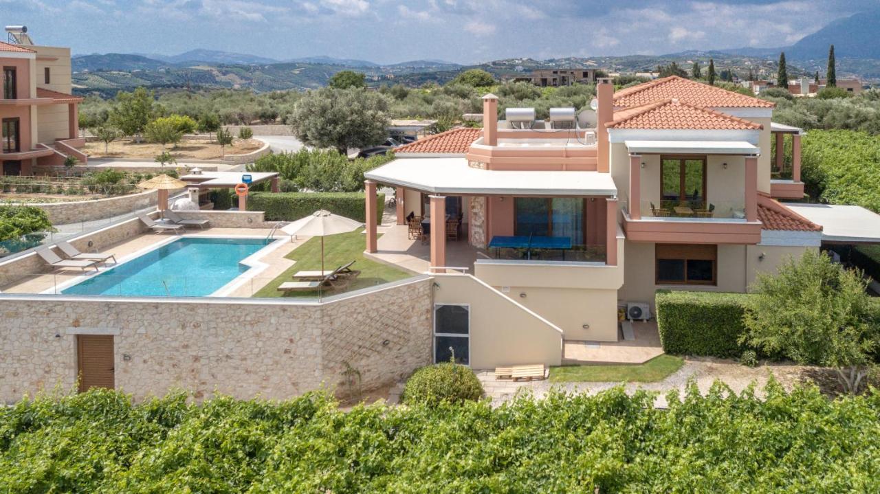 Cretan Vineyard Hill 2 *